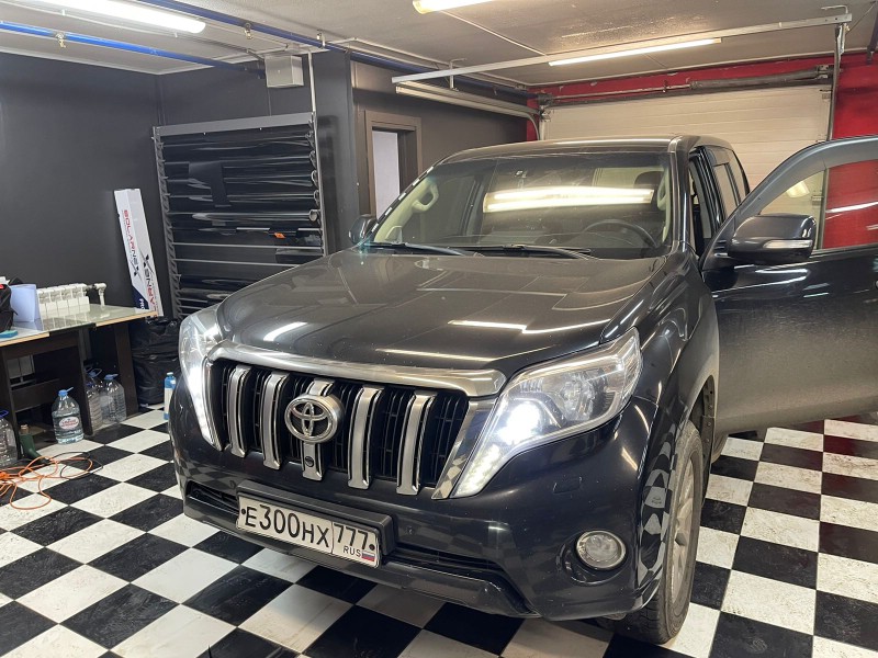 Замена лобового стекла Toyota Land Cruiser Prado