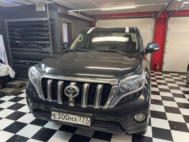 Замена лобового стекла Toyota Land Cruiser Prado