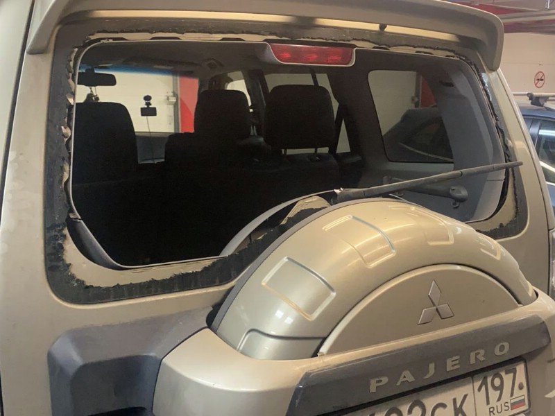 Замена лобового стекла Toyota Rav4