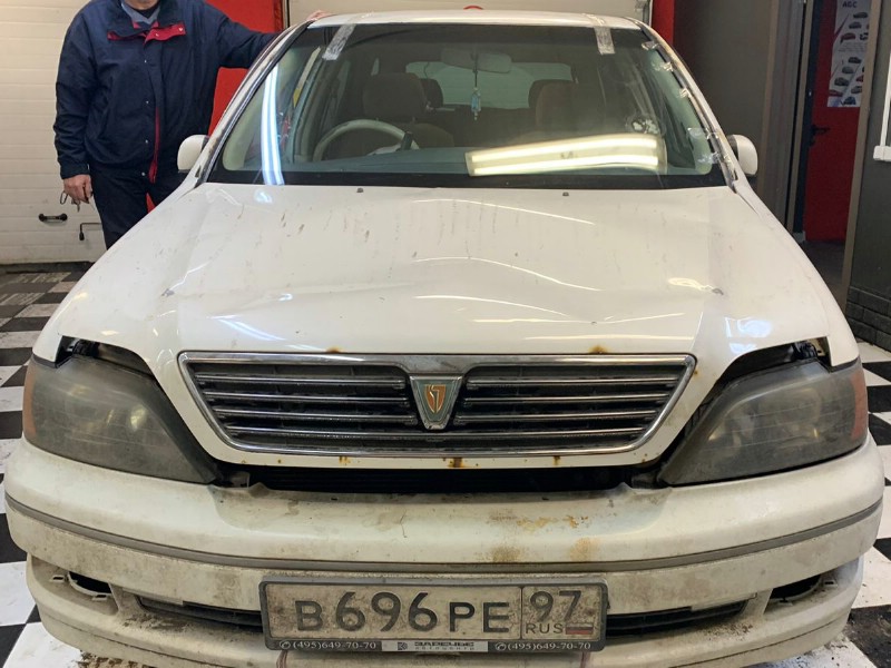 Замена лобового стекла Toyota Vista Ardeo