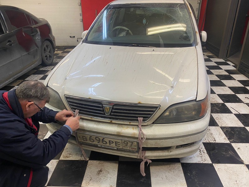 Замена лобового стекла Toyota Vista Ardeo