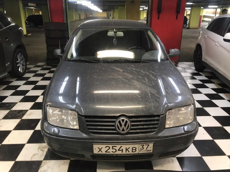 Замена лобового стекла Volkswagen Bora