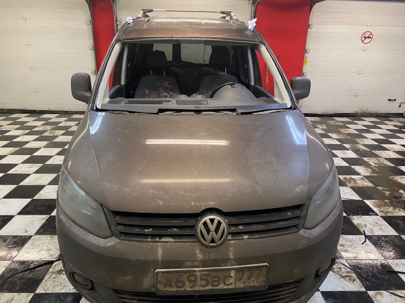 Замена лобового стекла Volkswagen Caddy