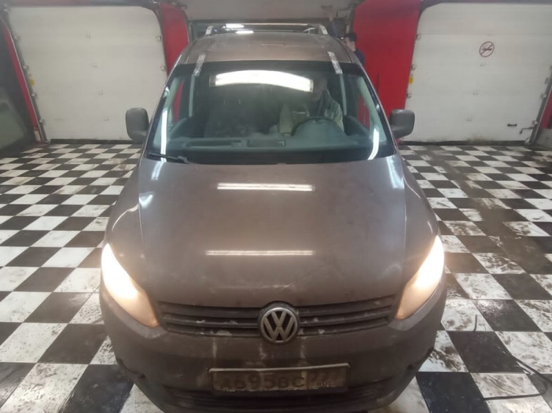 Замена лобового стекла Volkswagen Caddy