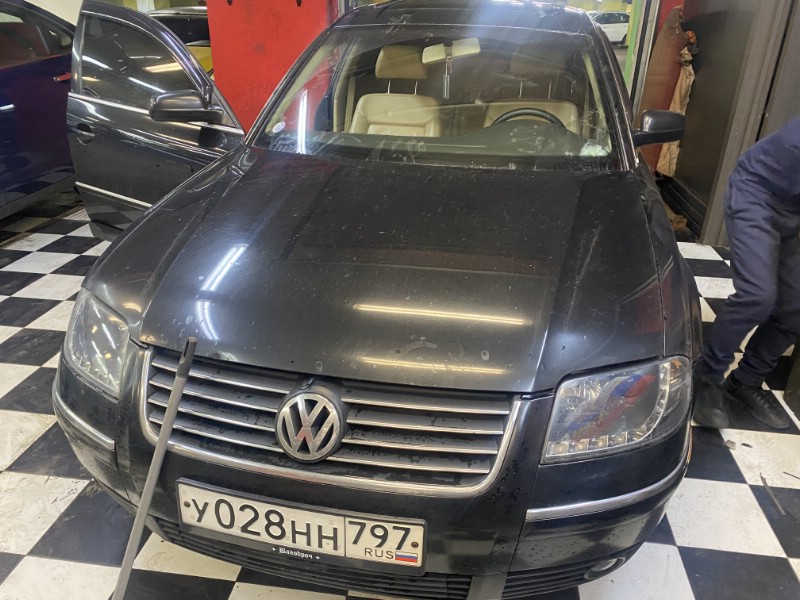 Замена лобового стекла Volkswagen Passat B5