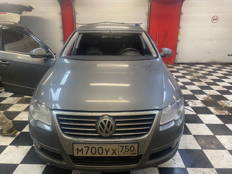Замена лобового стекла Volkswagen Passat B6
