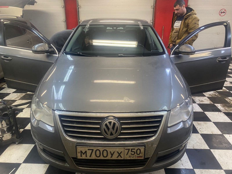 Замена лобового стекла Volkswagen Passat B6