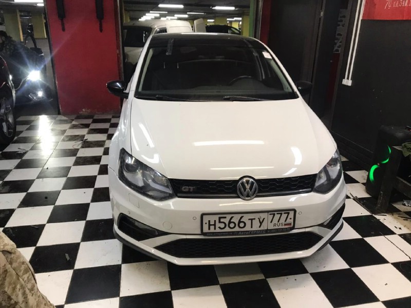 Замена лобового стекла Volkswagen Polo