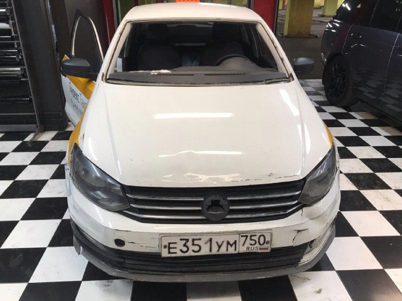 Замена лобового стекла Volkswagen Polo