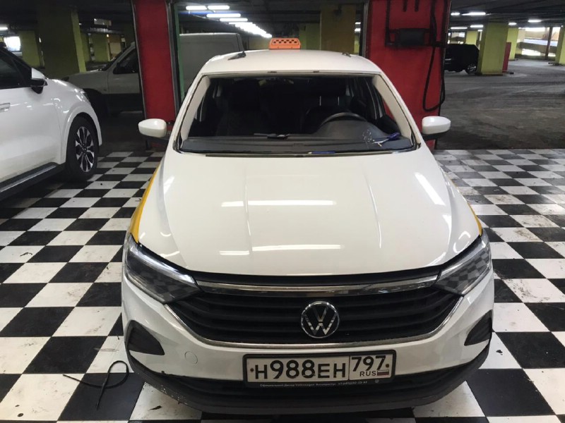 Замена лобового стекла Volkswagen Polo