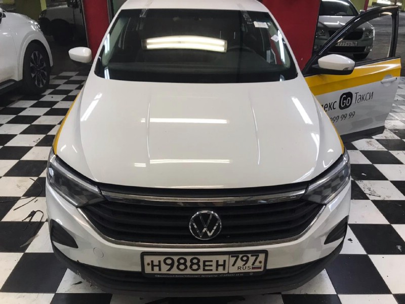 Замена лобового стекла Volkswagen Polo
