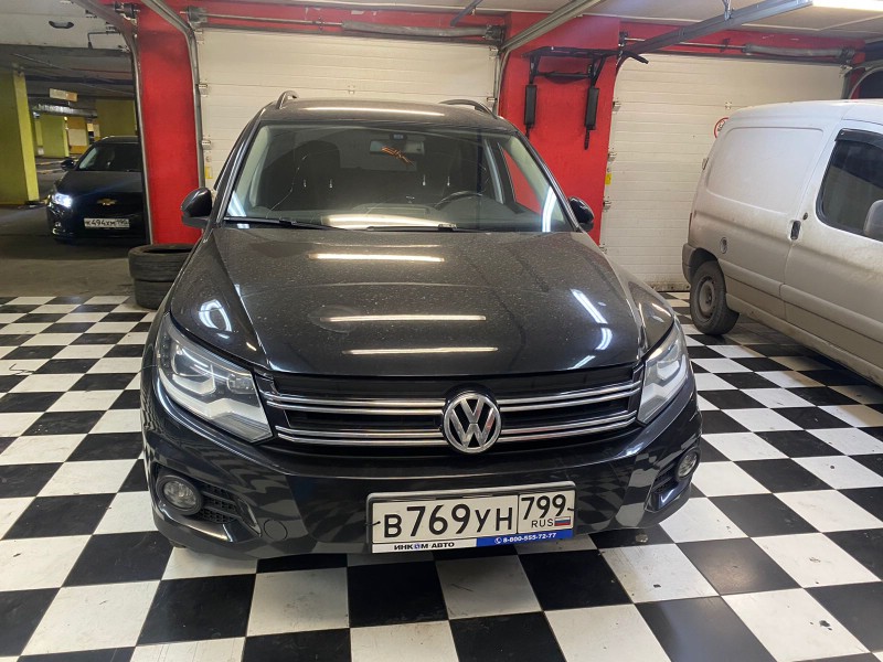 Замена лобового стекла Volkswagen Tiguan