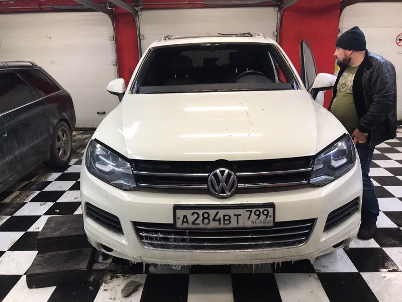 Замена лобового стекла Volkswagen Touareg