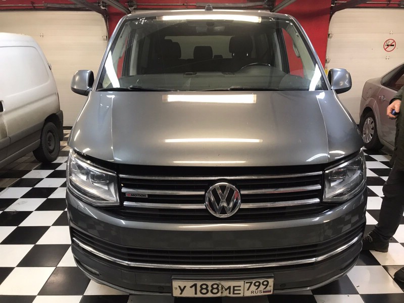 Замена лобового стекла Volkswagen Transporter T5