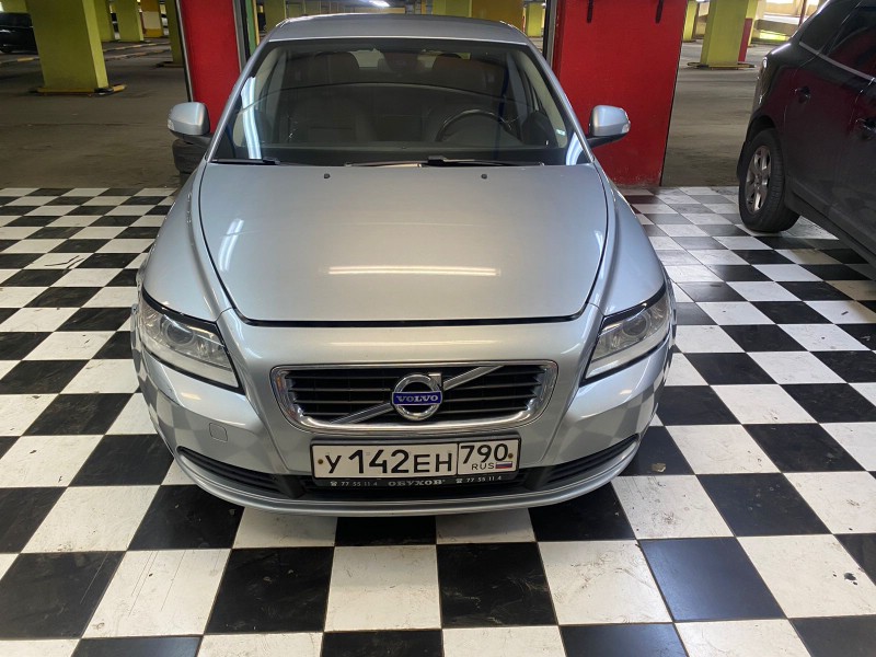 Замена лобового стекла Volvo s40