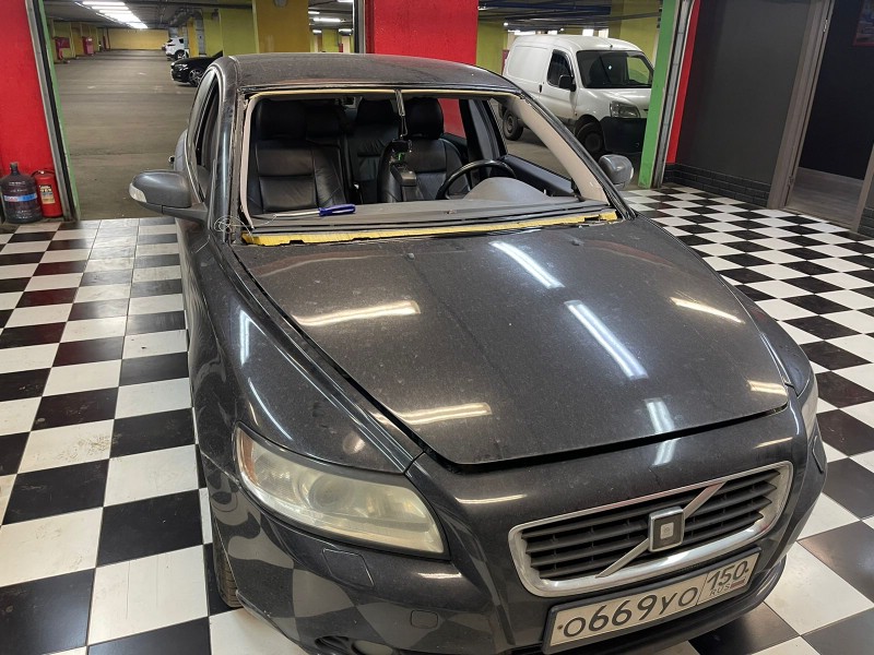 Замена лобового стекла Volvo S40