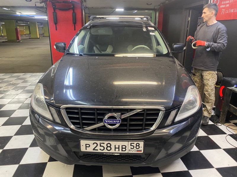 Замена лобового стекла Volvo XC60