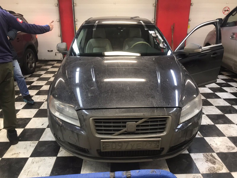 Замена лобового стекла Volvo XC70