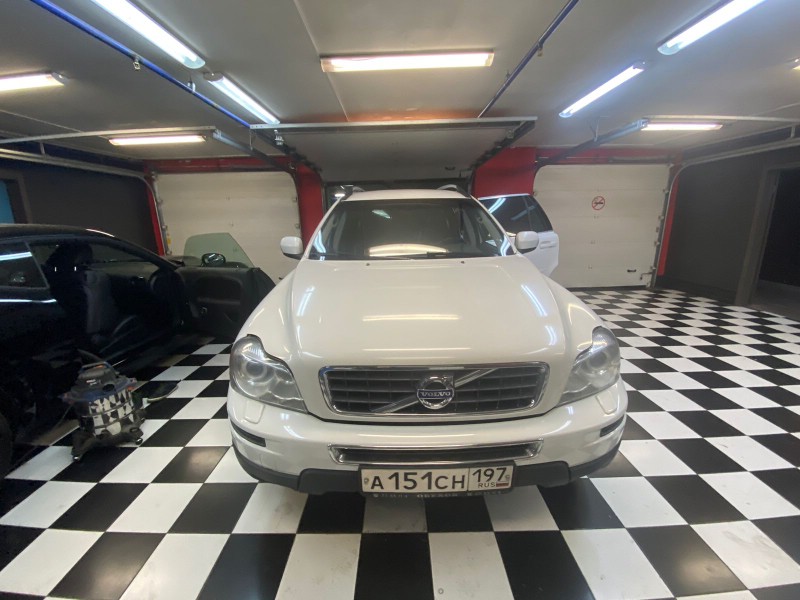 Замена лобового стекла Volvo XC90