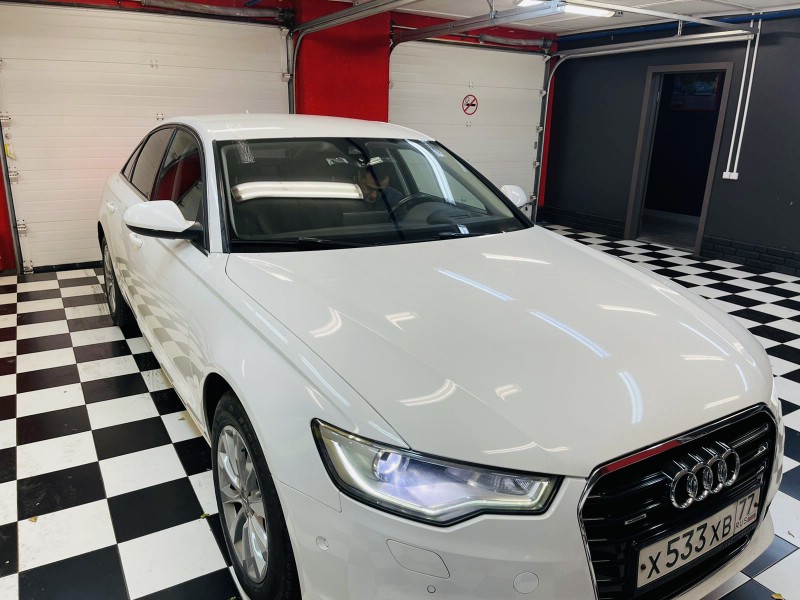 Замена лобового ветрового стекла Audi A6 S6 C7