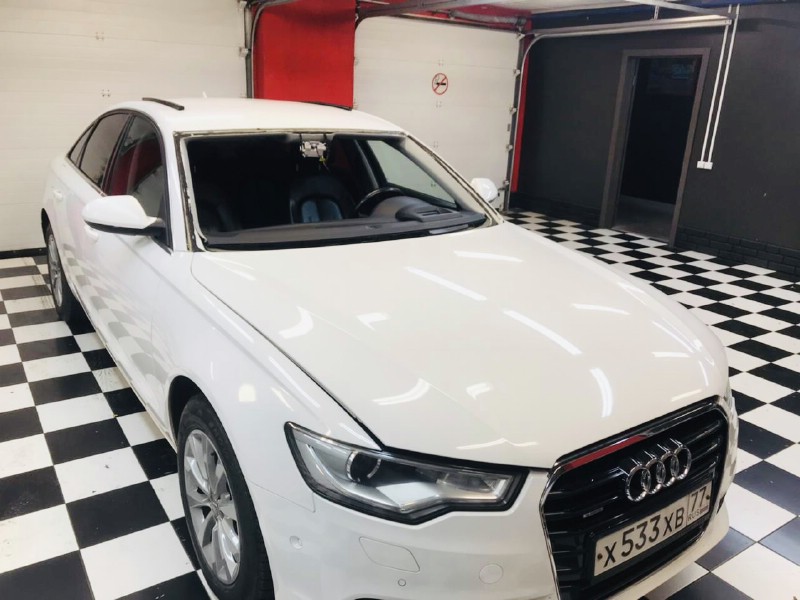 Замена лобового ветрового стекла Audi A6 S6 C7