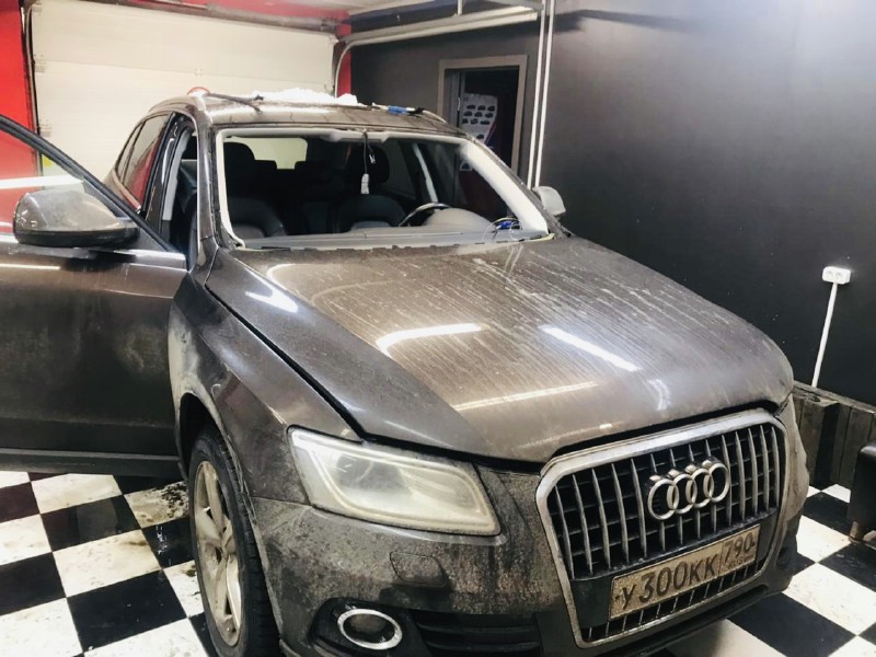 Замена лобового стекла Audi Q5