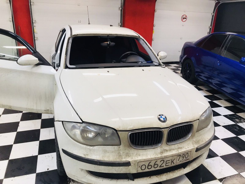 Замена лобового стекла BMW 1-Series E87
