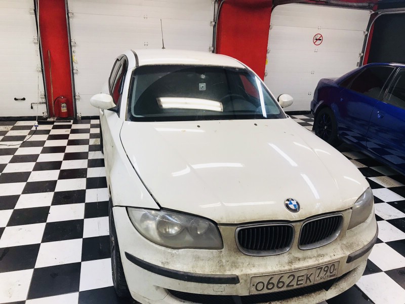 Замена лобового стекла BMW 1-Series E87