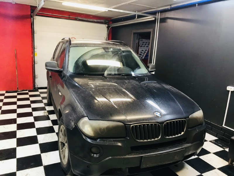 Замена лобового стекла BMW X3 E83