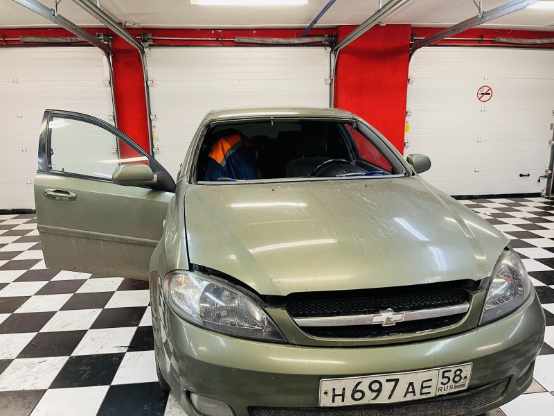 Замена лобового ветрового стекла Сhevrolet Lacetti