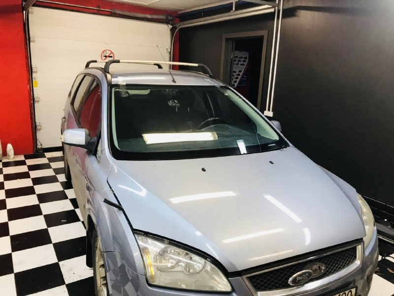 Замена лобового ветрового стекла Ford Focus II