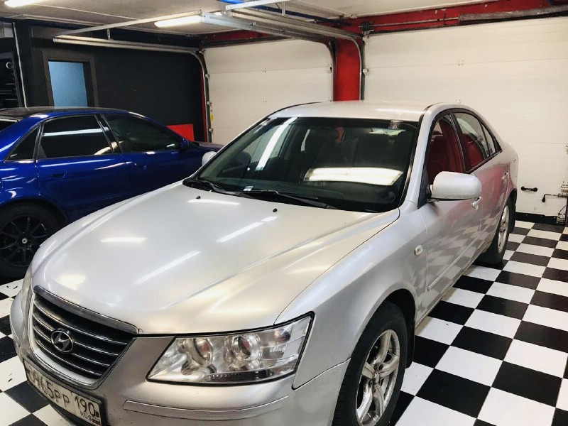 Замена лобового ветрового стекла Hyundai Sonata NF