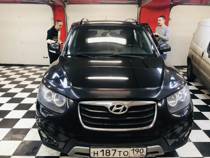 Замена лобового ветрового стекла Hyundai Tucson