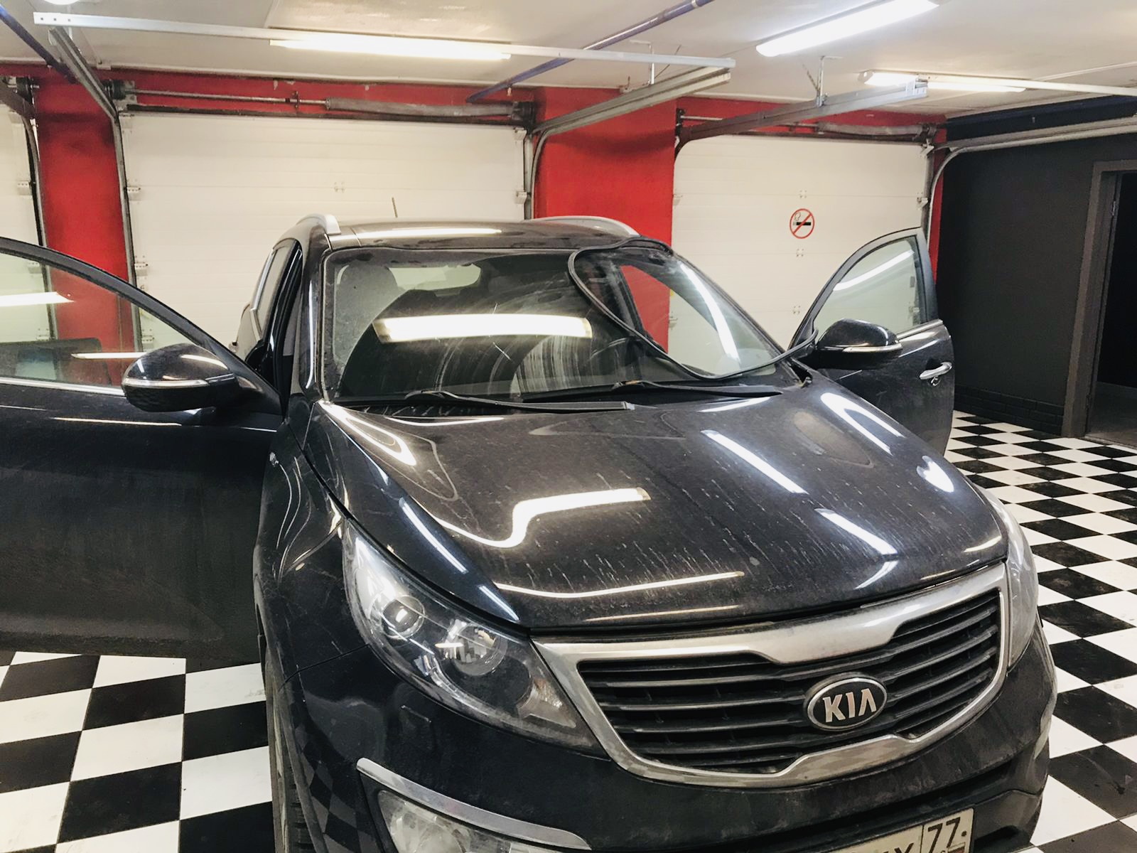 Замена лобового ветрового стекла Kia Ceed 5D HBK