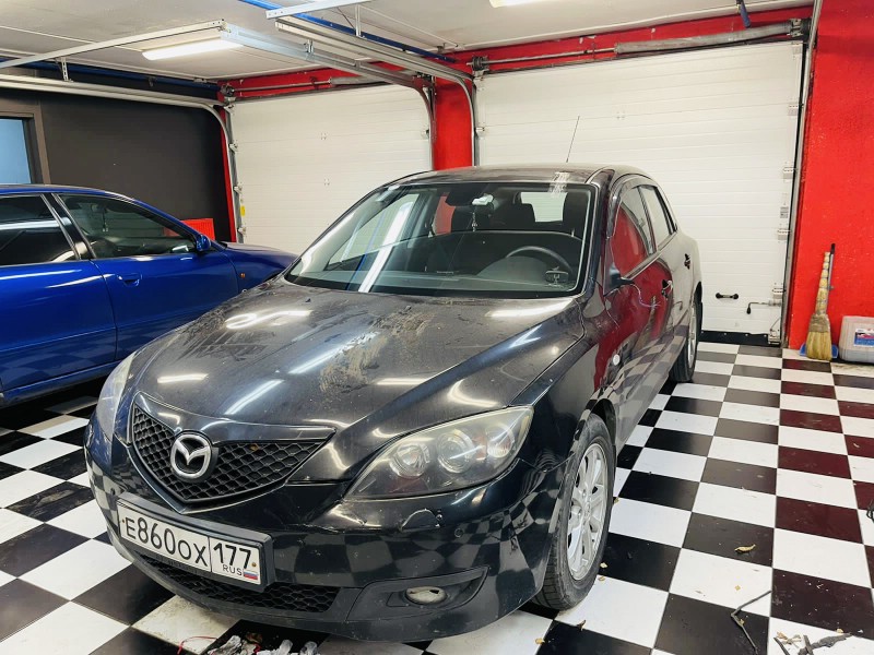Замена лобового ветрового стекла Mazda 3