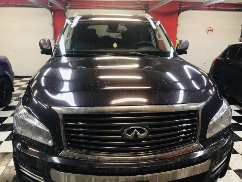 Замена лобового ветрового стекла Infiniti QX56