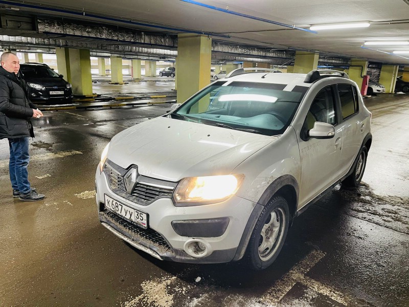 Замена лобового стекла Renault Sandero