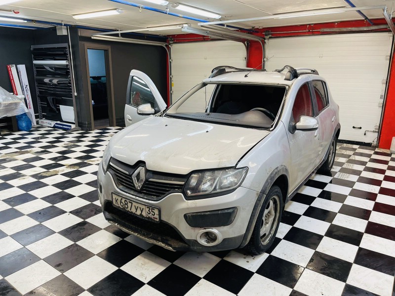 Замена лобового стекла Renault Sandero