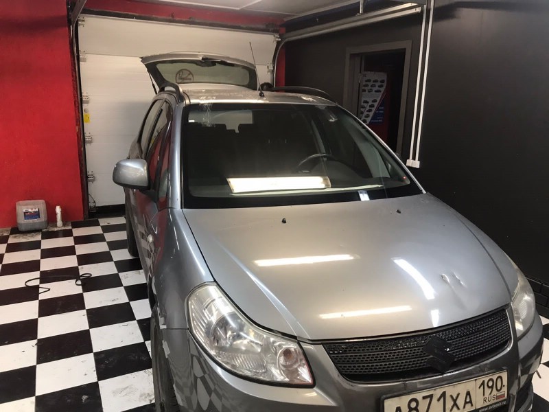 Замена лобового ветрового стекла Suzuki SX4