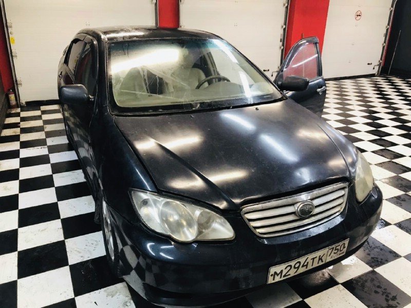 Замена лобового ветрового стекла Toyota Corolla E120