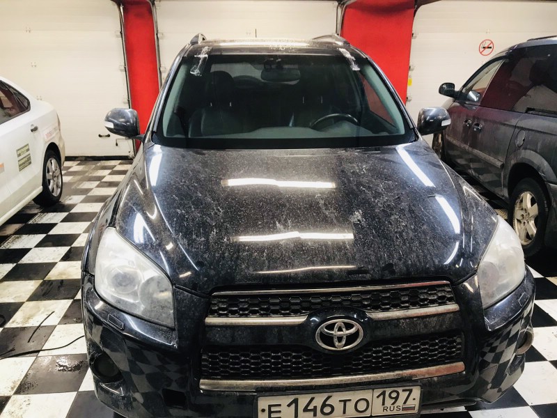 Замена лобового ветрового стекла Toyota RAV 4