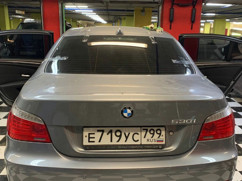 Замена заднего стекла BMW E60