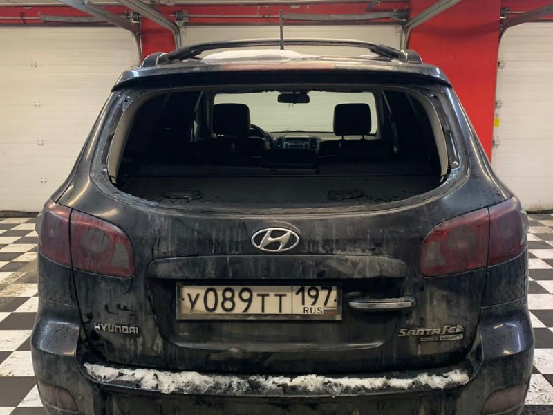 Замена заднего стекла Hyundai Tucson