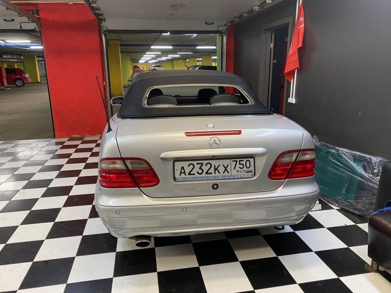 Замена заднего стекла Mercedes CLK-Class