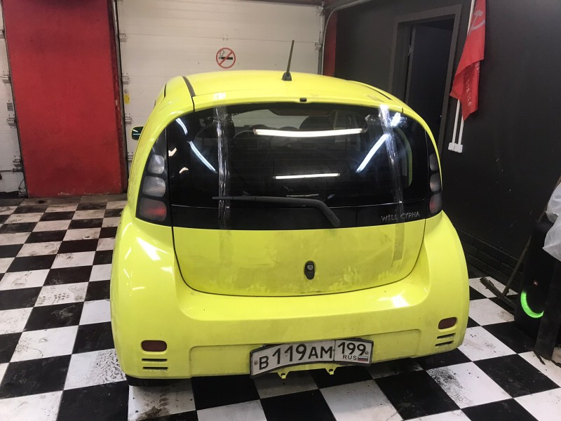 Замена заднего стекла Toyota Will Cypha