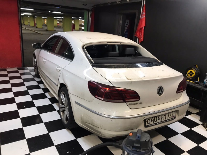 Замена заднего стекла Volkswagen Passat CC