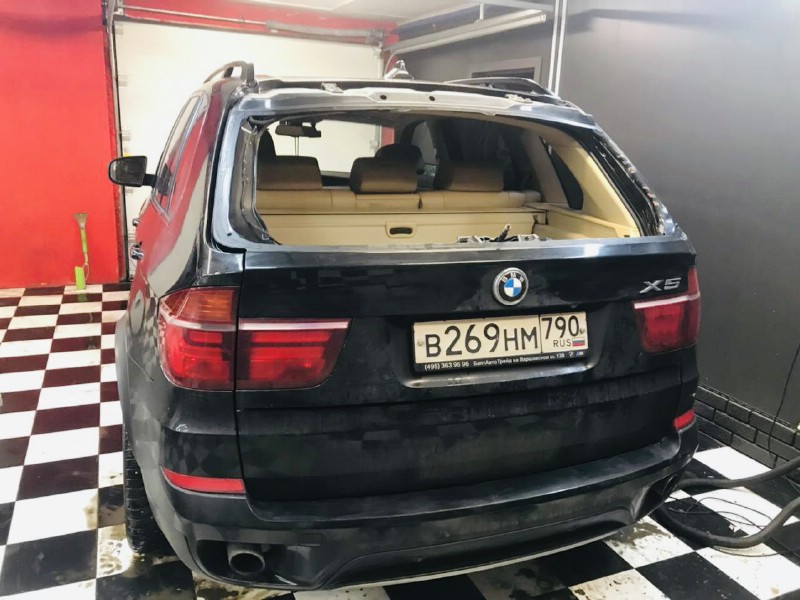 Замена заднего ветрового стекла BMW X5 E70