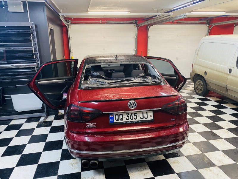 Замена заднего ветрового стекла Volkswagen Passat B7