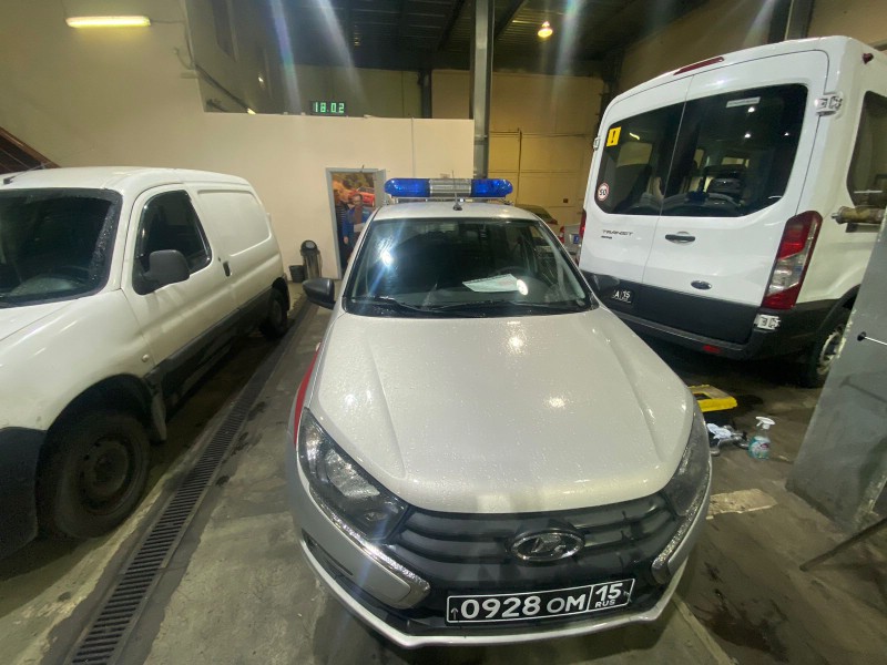 Замена лобового стекла Lada Granta