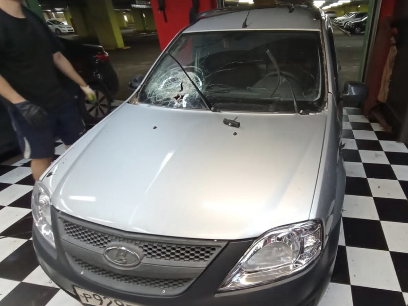 Замена лобового стекла Lada Largus